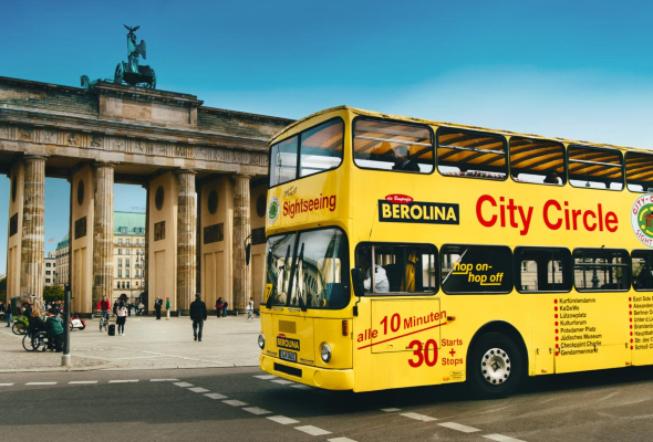 В автобусах Berlin City Circle коротают экскурсии на украинском