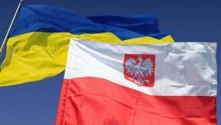 Порошенко созывает безмерное заседание из-за роста усилия в взаимоотношениях с Польшей