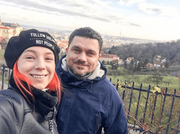 Светлана Тарабарова с супругом прогулялась по Праге