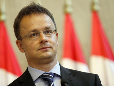 Венгрия не может поддержать евроатлантические усилия Украины без отмены закона о образовании - Сийярто