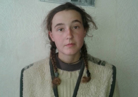 В Крыму отыскивают 19-летнюю даму, "околдованную" ветхим лже-монахом [фото, видео]
