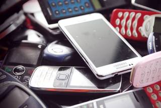 Ученые доказали, что мобильные телефоны таки провоцируют рак