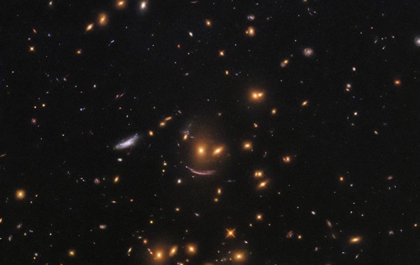 Улыбка Вселенной. Hubble прислал новое фото космоса