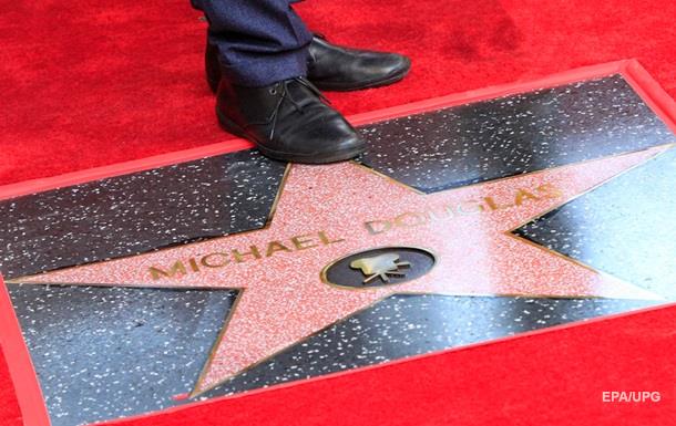 Майкл Дуглас получил звезду на Аллее славы