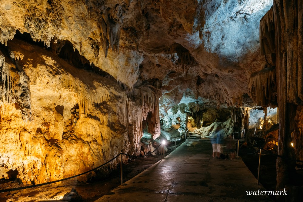 В Малаге для гостей откроют пещеру Куэва-де-ла-Виктория