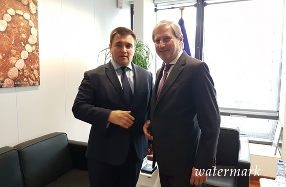 Еврокомиссар Хан в Киеве встретился с Климкиным